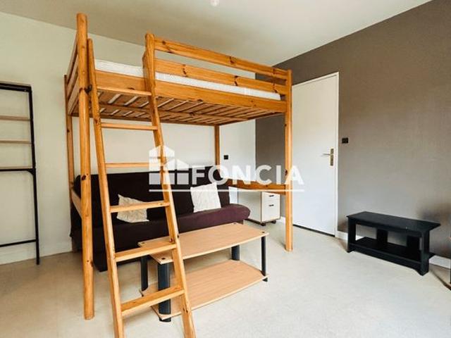 Poitiers 3 quartiers studio meublé 29 m2 cave