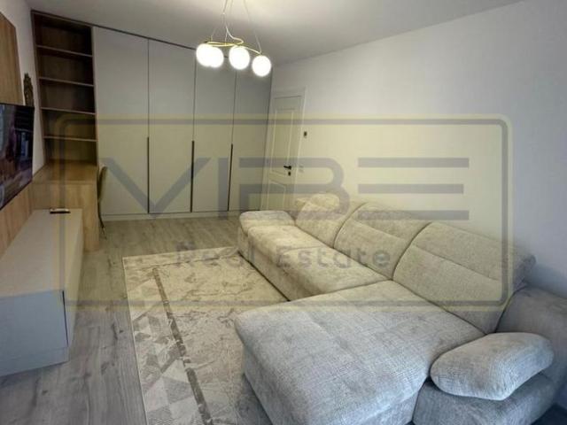 Poitiers Tower 2 camere decomandat + parcare modern