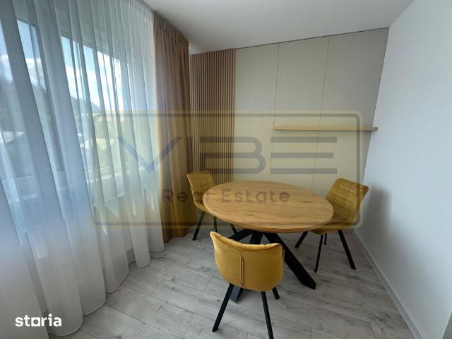 Poitiers Tower / Continental Aumovio 2 camere modern