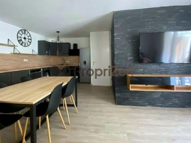Poitiers Centre: Appartement T3 de 62m² Rénové 2022