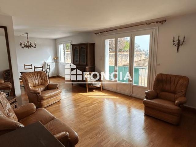 Poitiers centre ville appartement 3 chambres avec stationnement
