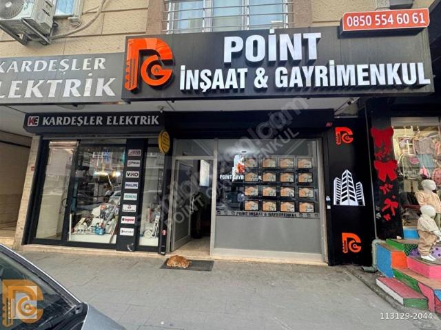POİNT'DEN CADDE ÜZERİ ECZANEYEKUYUMCU VB İŞLERE UYGUN SATILIK