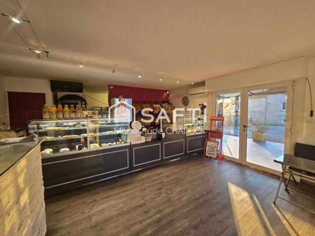 Point chaud, dépôt de pain, pâtisserie
