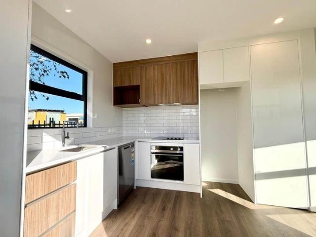 point chevalier, 3 bedrooms