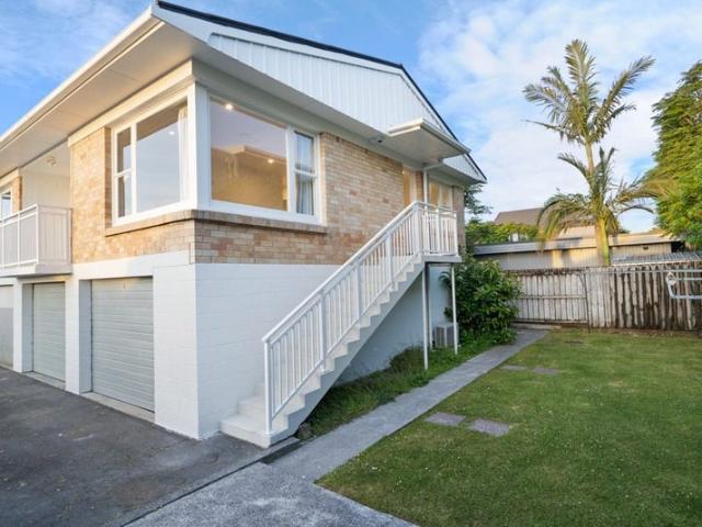point chevalier, 3 bedrooms