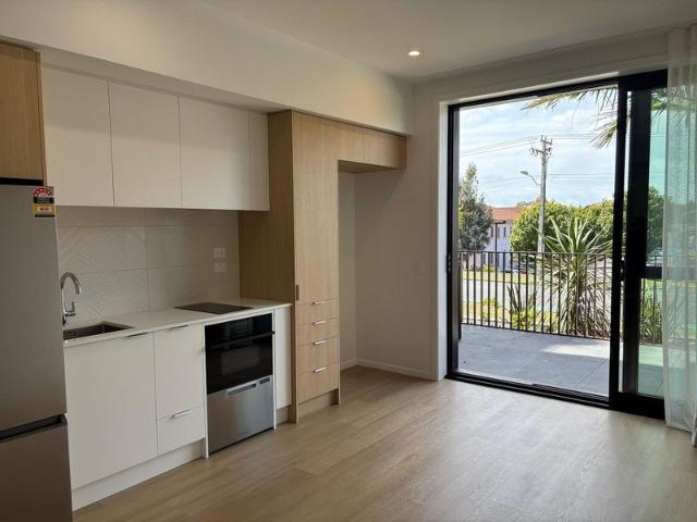 point chevalier, 1 bedroom