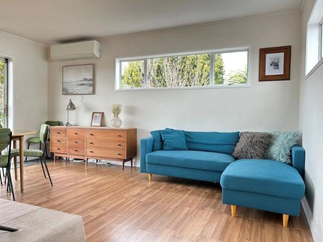 point chevalier, 2 bedrooms