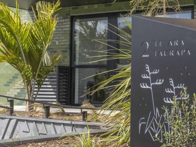 point chevalier, 2 bedrooms