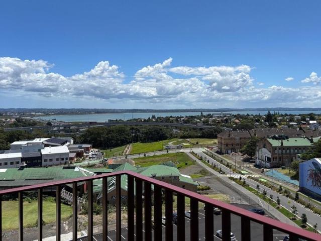 point chevalier, 2 bedrooms