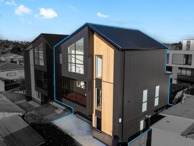 point chevalier, 4 bedrooms