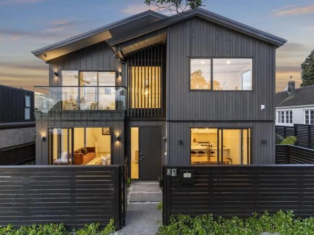 point chevalier, 4 bedrooms