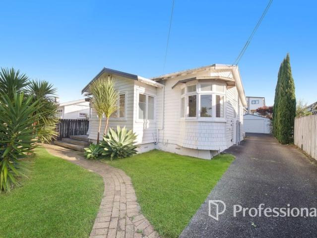 point chevalier, 4 bedrooms