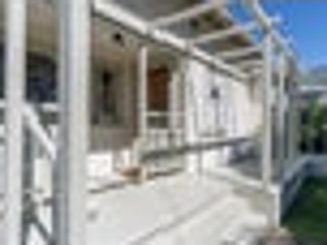 Point Chevalier, 4 bedrooms, $950 pw