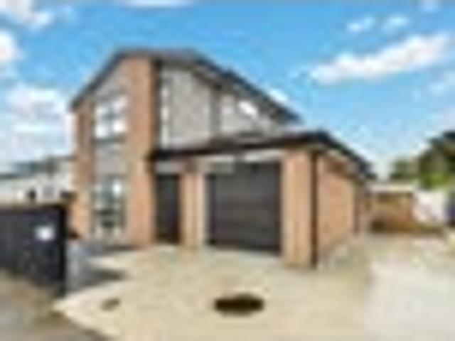 Point Chevalier, 4 bedrooms, $1100 pw