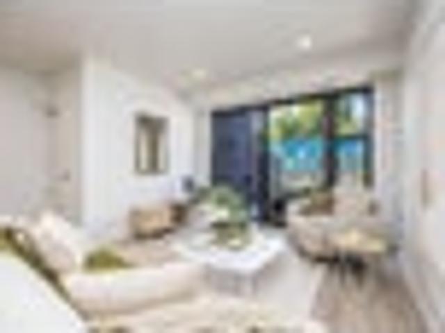 Point England, 2 bedrooms, $565 pw