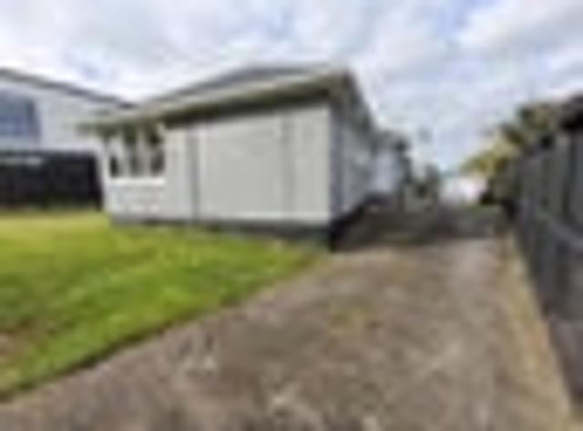 Point England, 4 bedrooms, $860 pw