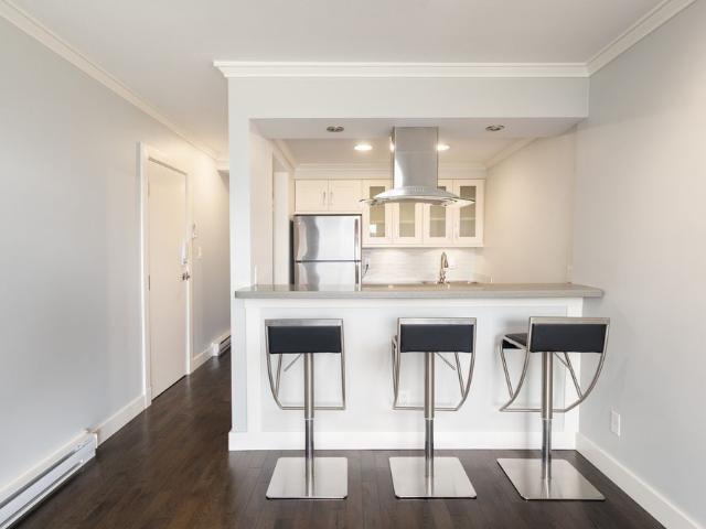 Point Grey Rd & Dunbar St Townhouse, Vancouver