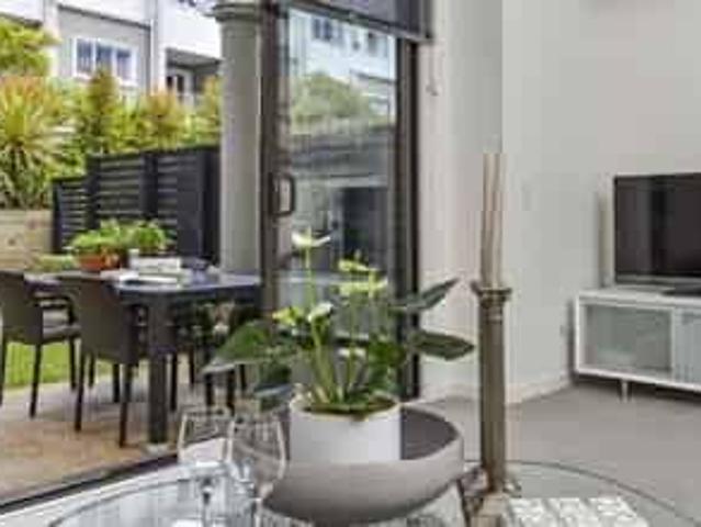 POINT RIDGE TOWNHOUSE!