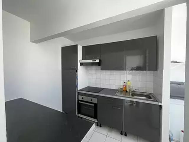 Pointe à Pitre 97110 Location appartement 4 pièces t4