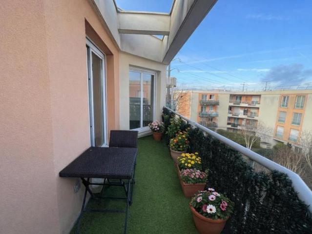 Pointe du Lac: appartement lumineux avec balcon