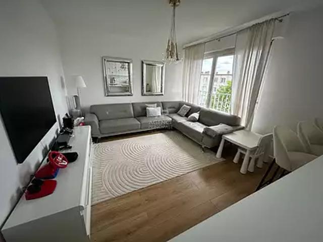 Poissy 78300 Achat / Vente appartement 3 pièces t3 au dernier étage
