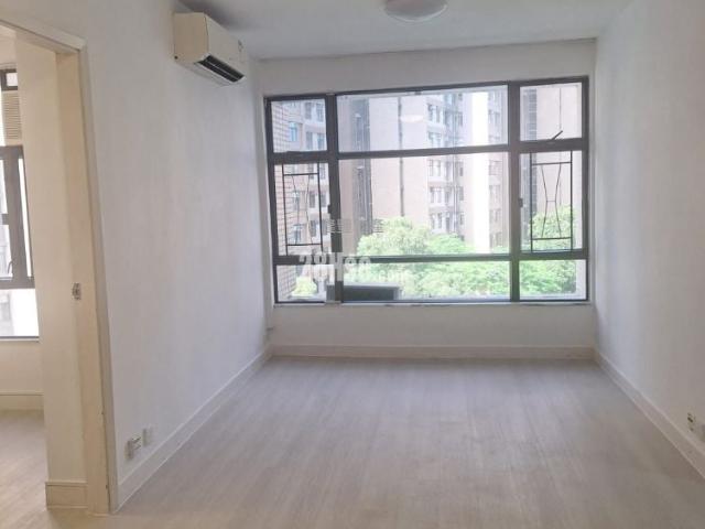 Pok Fu Lam Pokfulam Gardens [Agency Ads] Mid Floor 1 10|28/F,Block 1, Middle Floor Sole Agent, 2 Bedroom 1Sitting Room Apt With Nice Decor, Good Hints