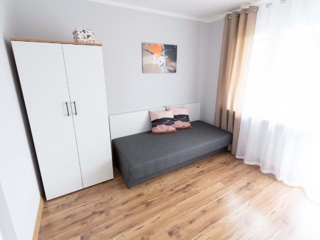 Pokój 1 osobowy nr 1, Kobierzyńska 107