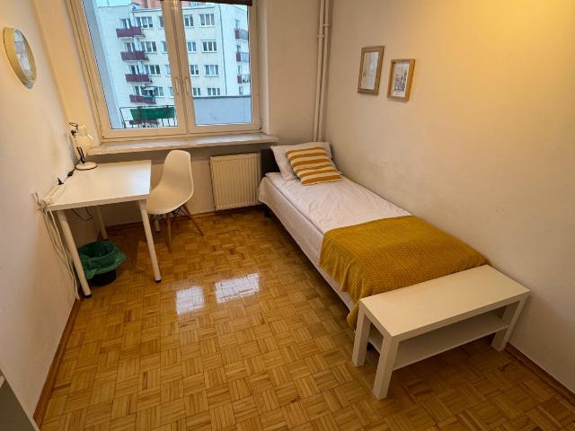 Pokój 1 osobowy nr 2 ul. Jerozolimskie 141