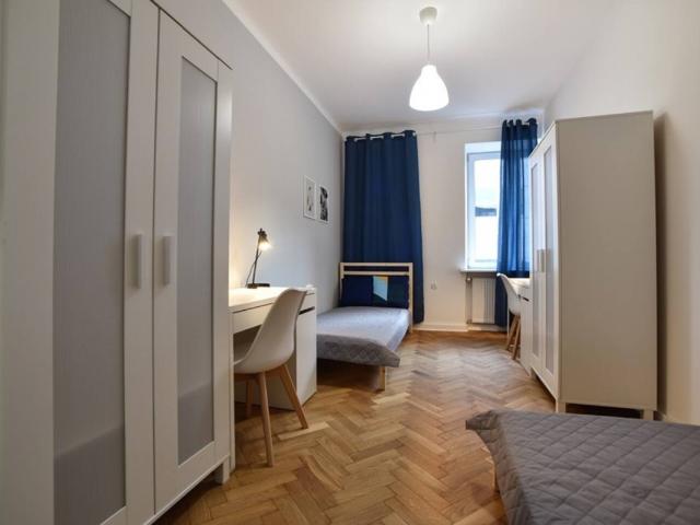 Pokój 1 osobowy nr 4 ul. Nowogrodzka 7/9