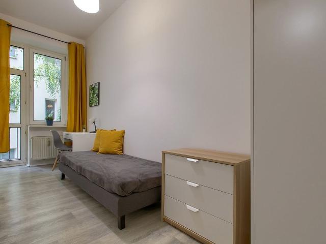 Pokój 1 osobowy nr 4 ul. Sienna 59