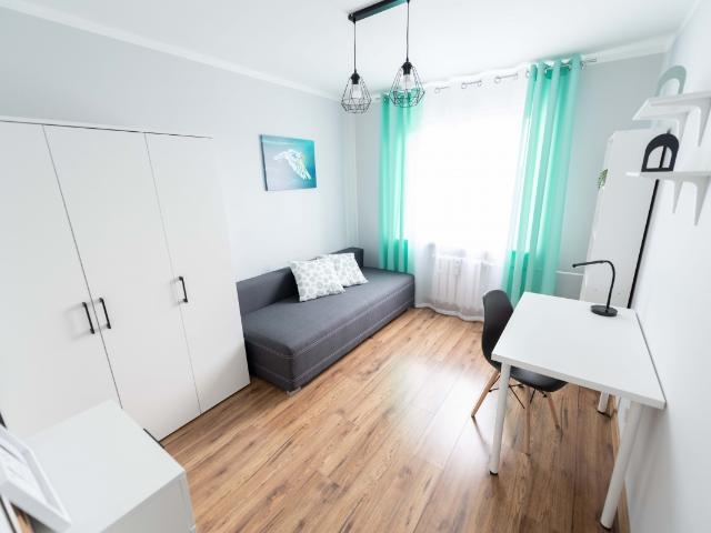 Pokój 1 osobowy nr 4, Kobierzyńska 107