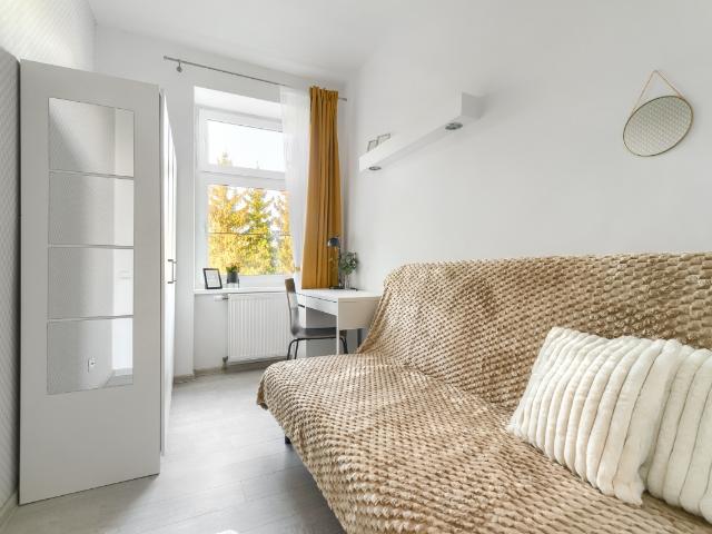 Pokój 1 osobowy nr 5, ul. Dąbrowskiego 21