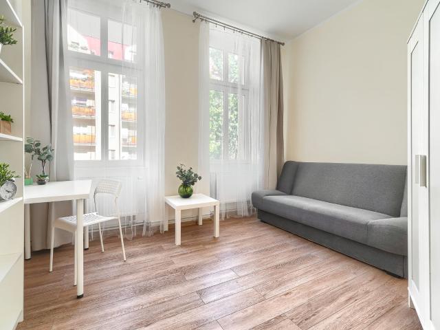 pokój 1 osobowy nr 6, ul. Bolesława Śmiałego 17