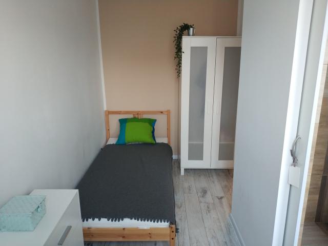 Pokój 1 osobowy, pokój z osobną łazienką nr. 2E, Strąkowa 16