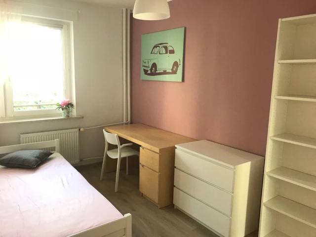 Pokój jednoosobowy #3 przy ul. Na Uboczu 24