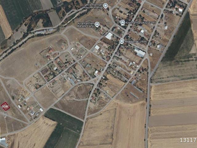 POLATLI KIRANHARMANI EMSALSİZ KÖŞE BAŞI ARSA