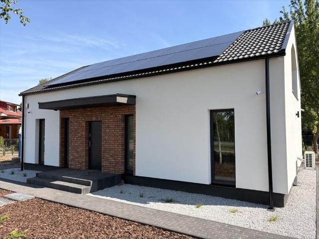 Polecam nowoczesny dom 80 m² w Prusicach z garażem