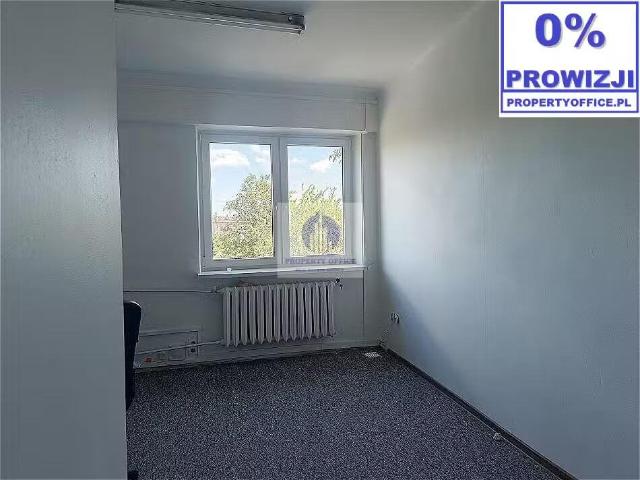 Polecam biuro 13,7 m² na Włochach z dostępem światła!