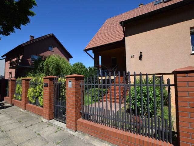 Polecam dom 210 m² z dużą działką 677 m² w Gdyni Oksywie