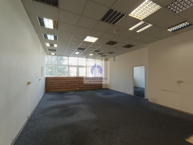 Polecam funkcjonalny lokal magazynowo biurowy 139 m² na Bielanach