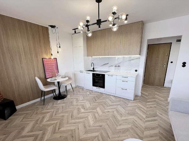 Polecam luksusowe 36 m² na Bielanach z panoramiczną loggią