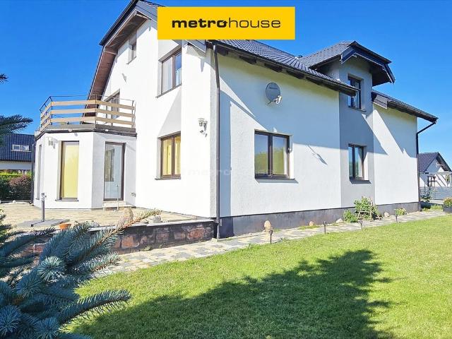 Polecam przestronny dom 287 m² z garażem, blisko lasu i morza