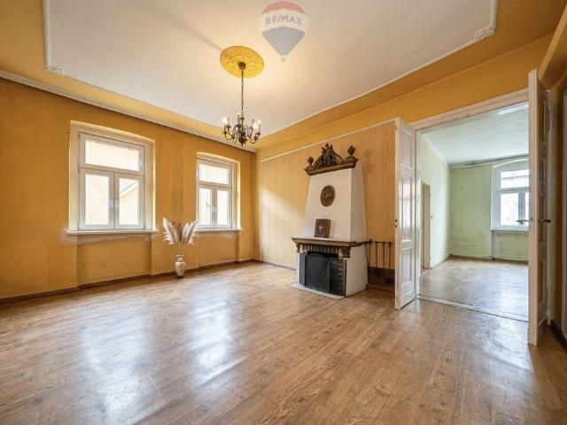 Polecam przestronne 157 m² kamienicę w centrum Leszna