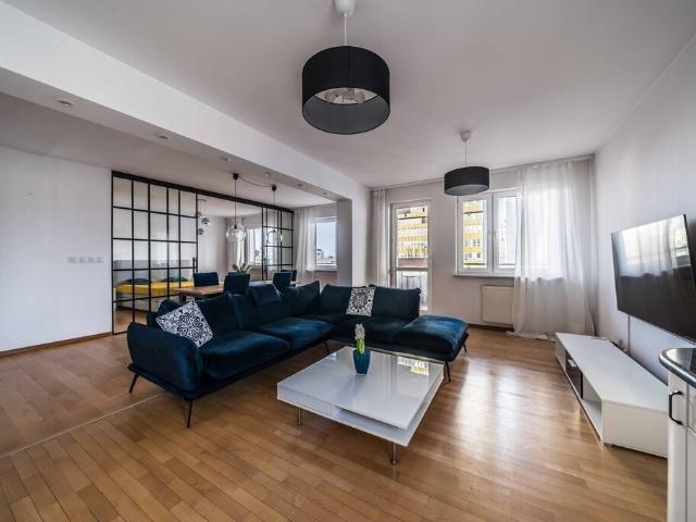 Polecam przestronne 3 pokojowe 103 m² w Poznaniu