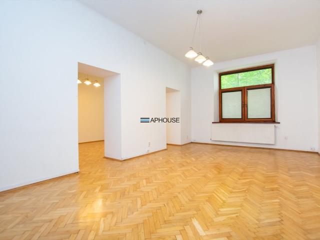 Polecam przestronne 66 m² mieszkanie przy Rynku Podgórskim