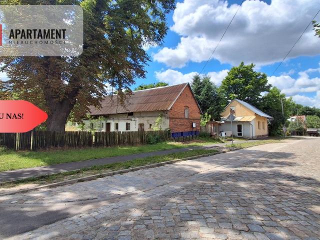 Polecam siedlisko 122 m² z ceglaną stodołą w Raszowicach