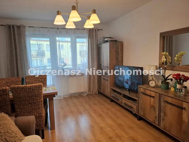 Polecam 2 pokojowe mieszkanie 50 m² z balkonami w cichej okolicy!