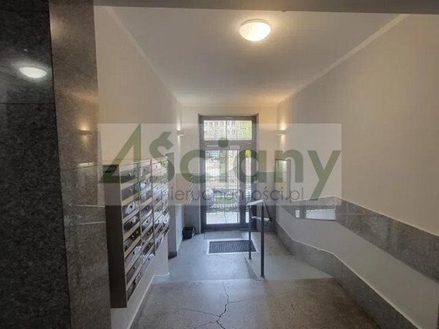 Polecam 2 pokojowe mieszkanie 51,3 m² w Śródmieściu Warszawy