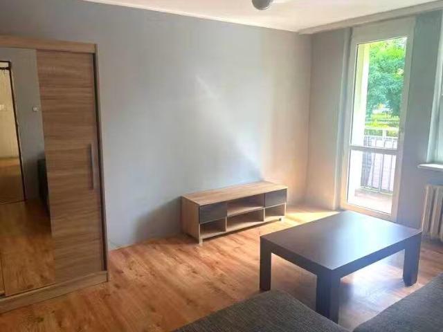 Polecam 2 pokojowe mieszkanie 52 m² z balkonem w Zabrzu
