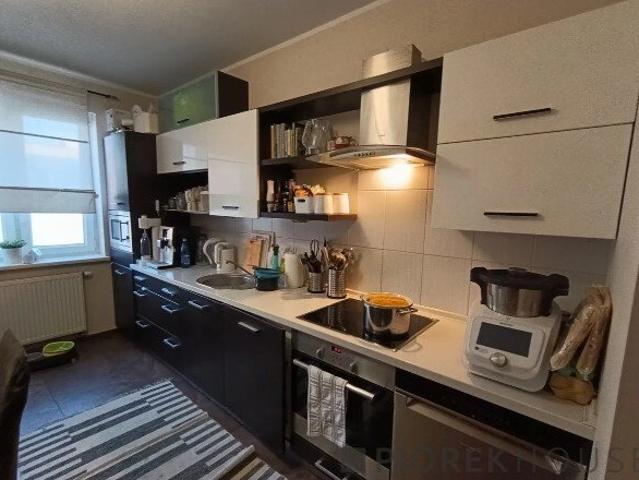 Polecam 2 pokojowe mieszkanie 54 m² z loggią na Bemowie